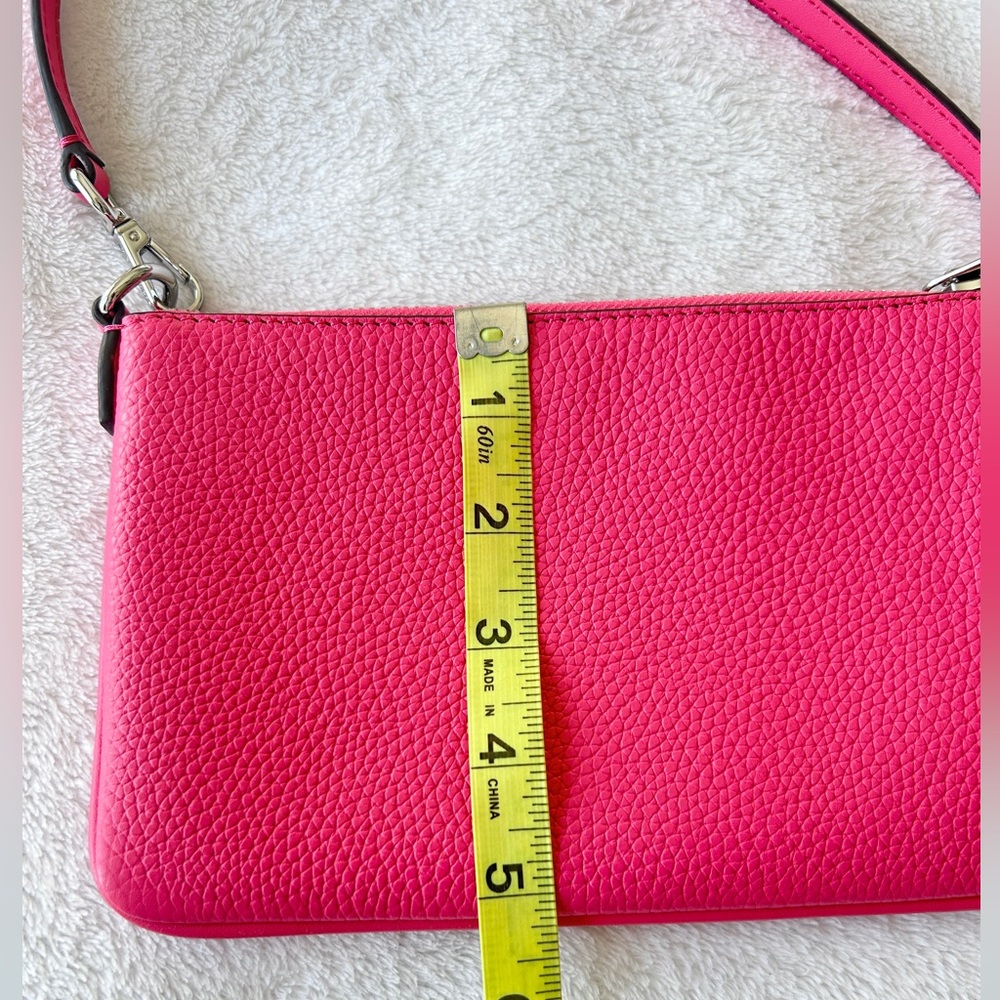 🌺 MICHAEL KORS Jet Set Small Pebbled
Leather Convertible Wristlet NWT - Hibiscus - Picture 10 of 11